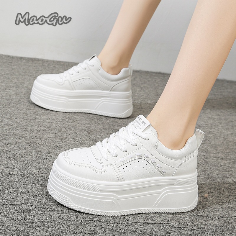 Sepatu Sneakers Putih Platform - Guipure Lace Panel ulasan dan harga