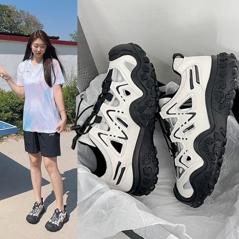 Sepatu Trekking Wanita untuk A - Guipure Lace Panel ulasan dan harga